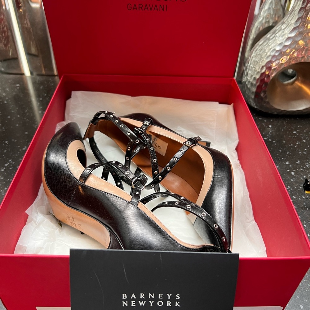 Valentino Garavani Black Leather Heels